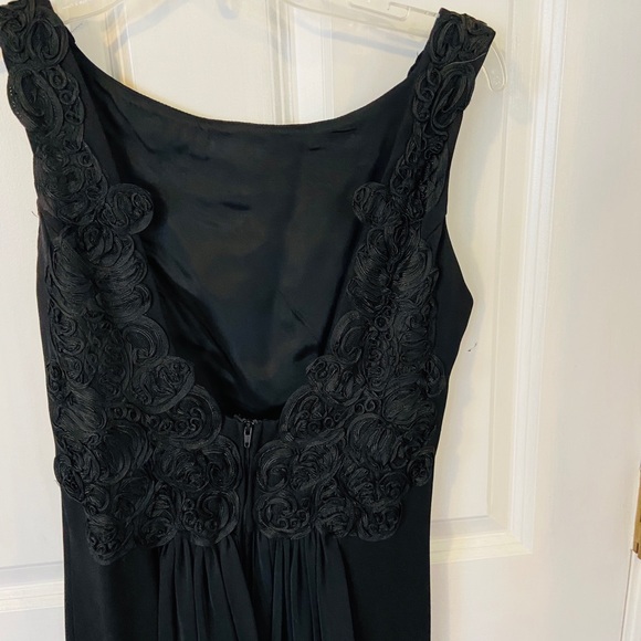 Black a Formal Dress - Picture 3 of 4
